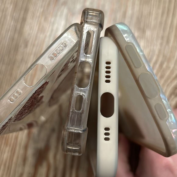 iPhone 12 Phone Cases - Picture 12 of 14